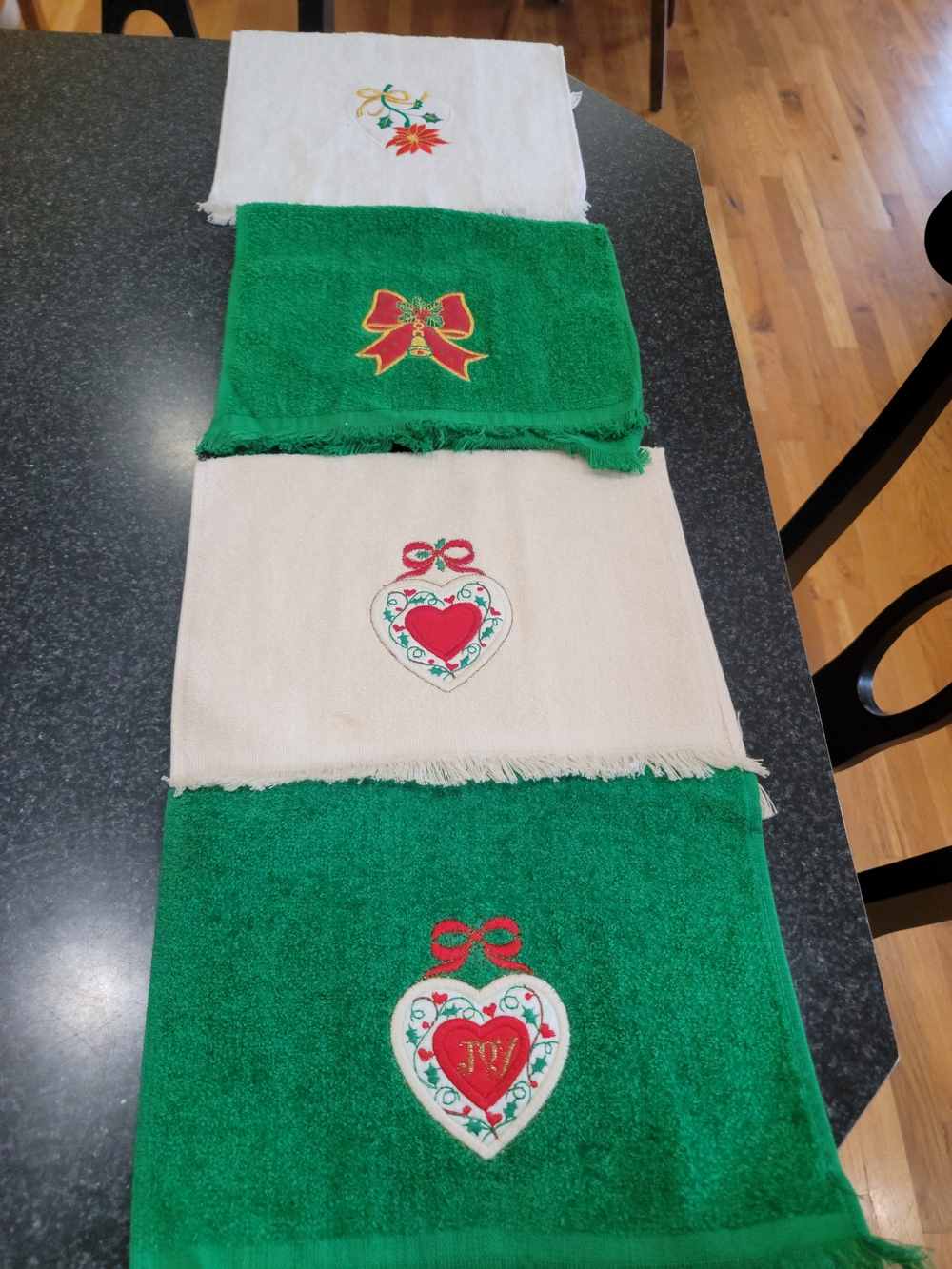 Vintage Holiday Embroidered Heart & Bow Hand Towels - Green & White